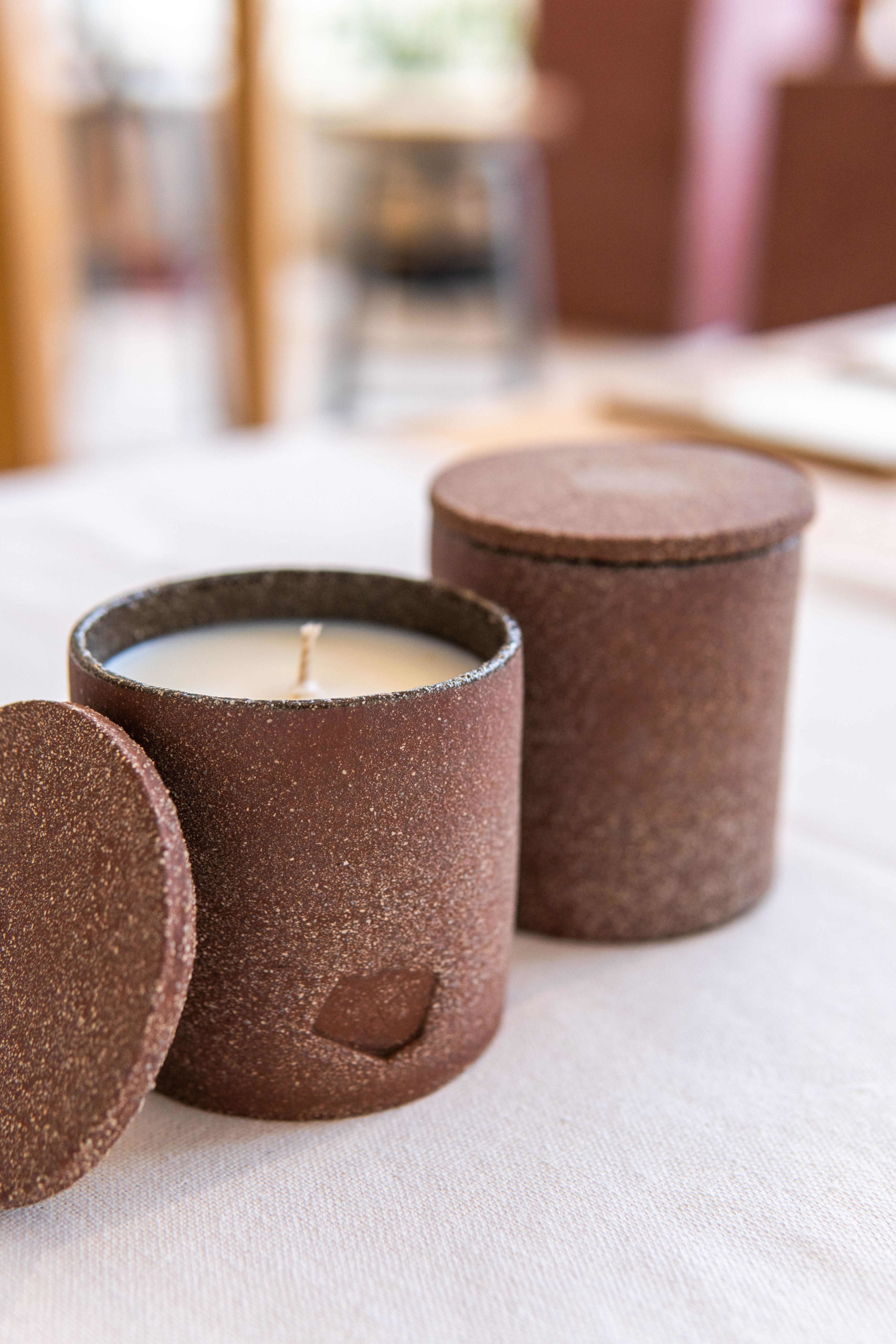 Candle in Ceramic Cup Frosted Christmas - Image 4